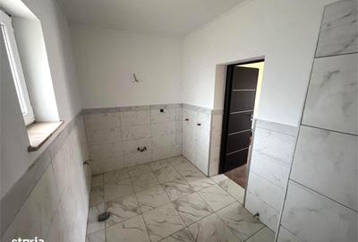 Casă cu 3 camere decomandat cu Teren 4748 Mp în Pomi - 4