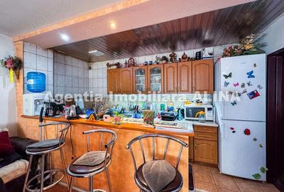 Casă cu 5 camere cu Teren 329 Mp în Ceangăi - 17