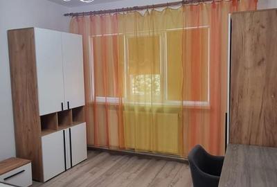 Apartament cu 3 camere decomandat în Albești - 2