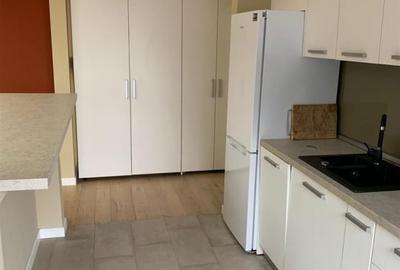 Apartament cu 3 camere semidecomandat în Central - 4