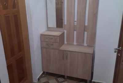 Garsonieră semidecomandată în UMT - 1