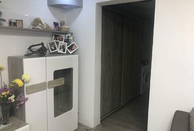 Apartament cu 4 camere semidecomandat în Berceni - 3
