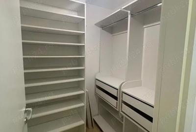 Apartament cu 2 camere decomandat în Tractorul - 1