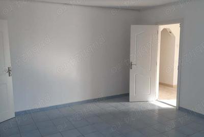 Spațiu comercial, de 60 mp, în Semicentral - 4