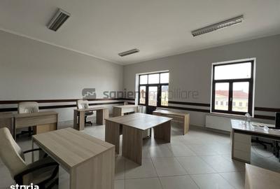 Spațiu comercial, de 110 mp, în Orașul Nou - 6