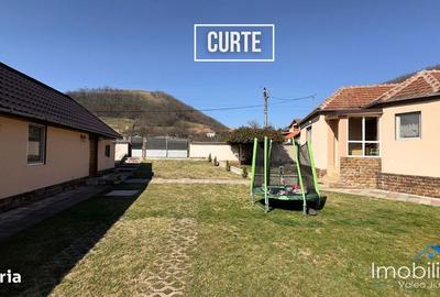 Casă cu 4 camere cu Teren 2700 Mp în Central - 19