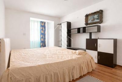 Apartament cu 3 camere semidecomandat, mobilat în Drăgășani - 1