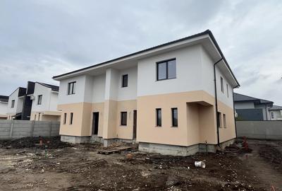 De vanzare duplex 4 camere in apropiere de DN1 Corbeanca - 2