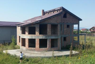 Casă individuală cu 5 camere în Bod