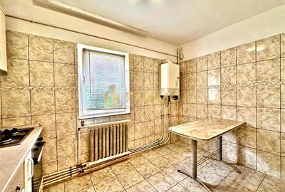 Apartament cu 3 camere decomandat, mobilat în Burdujeni - 8