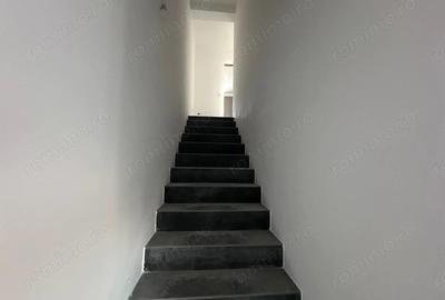 Casă cu 3 camere în Moșnița Nouă
