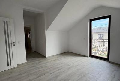 Casă cu Teren 509 Mp în Ghiroda - 2