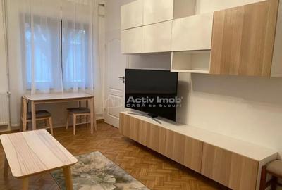 Apartament cu 3 camere decomandat în Eroii Revoluției