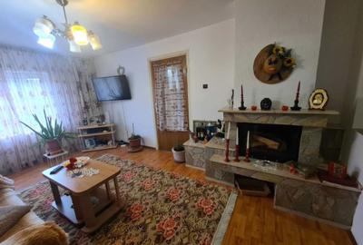 Casă cu 4 camere în Central - 5