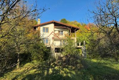 Vila S+P+E, priveliste deosebita, 6 camere, garaj, terasa, Cornu, PH - 1