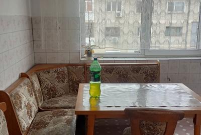 Apartament cu 3 camere decomandat în 23 August - 4