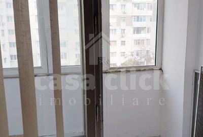 Apartament cu 3 camere decomandat în Micro 20 - 6