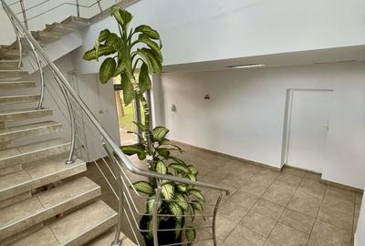 Spațiu comercial, de 22 mp, în Titan - 8