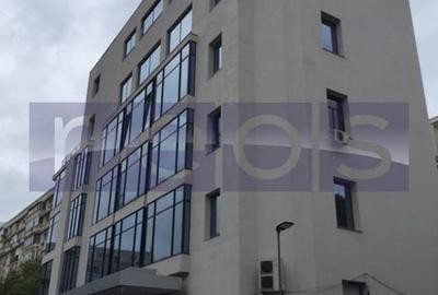 Spațiu comercial, de 1,900 mp, în Unirii - 17