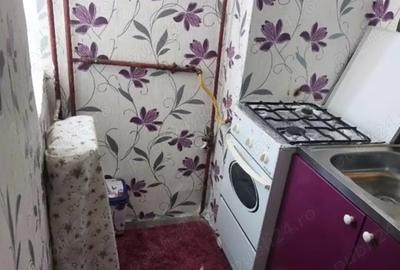 Vand garsoniera in Tudor Vladimirescu blocul B turn etaj 6 Lift nou facut recent in septembrie - 4