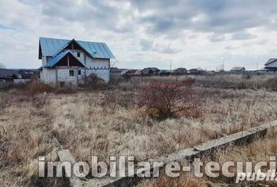 Casa la rosu cu 1000 mp teren in com Munteni, parter ?i mansarda - 6