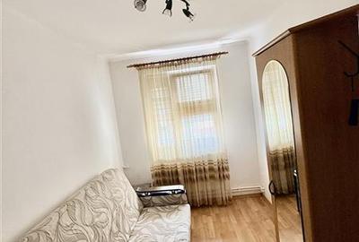 Apartament cu 3 camere semidecomandat în Est - 11