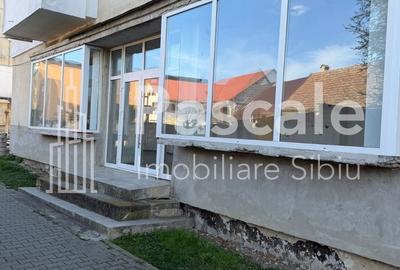 Spațiu comercial, de 109 mp, în Central - 1