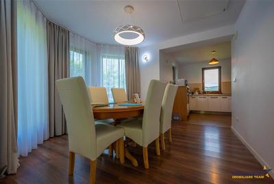 Casă cu 9 camere cu Teren 1750 Mp în Pestișu Mic - 8