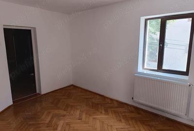 Casa cladire (spa?iu comercial) de inchiriat Iasi zona Motel Bucium - 5