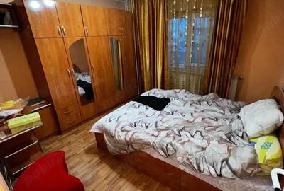 Apartament cu 3 camere decomandat în Central - 1