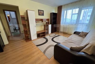 Apartament cu 2 camere semidecomandat, mobilat în Podu Roș - 1