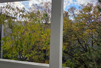 Ap 3 camere in vila (2/2), Pajura . Garaj la demisol. - 2