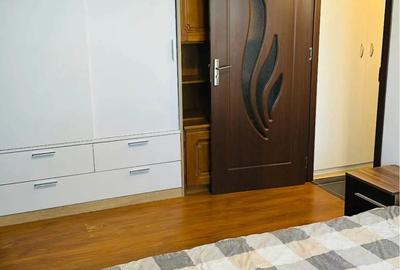 PROPRIETAR Vand apartament cu 2 camere,parter inalt + boxa - 6
