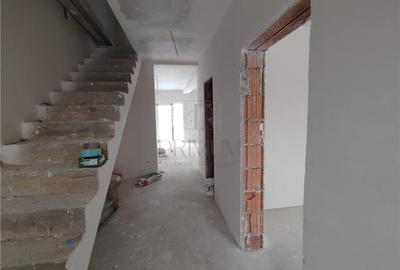 Duplex cu 4 camere cu Canalizare în Moșnița Veche - 7