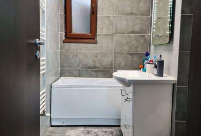 Apartament cu 2 camere decomandat în Bucium - 3