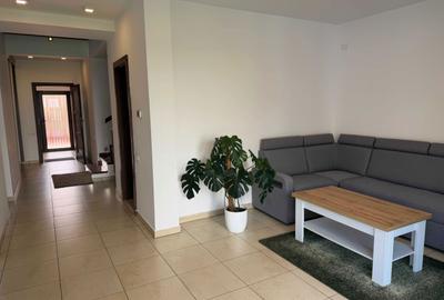 Casă cu 3 camere în Gheorgheni - 2