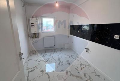 Apartament cu 2 camere decomandat în Central - 4