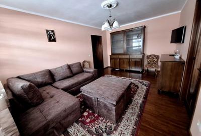 Apartament cu 3 camere decomandat în Exterior Vest - 1