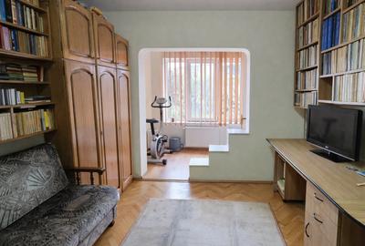 Apartament cu 3 camere decomandat, mobilat în Zorilor - 4