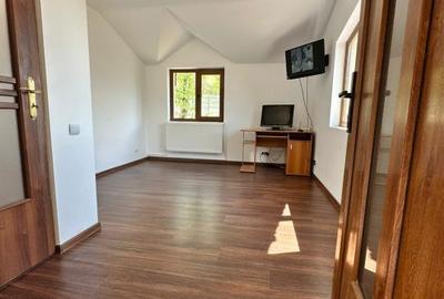 Casă cu 4 camere în Valea - 13