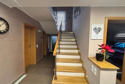 Casă cu 6 camere cu Garaj în Satu Nou de Jos - 9