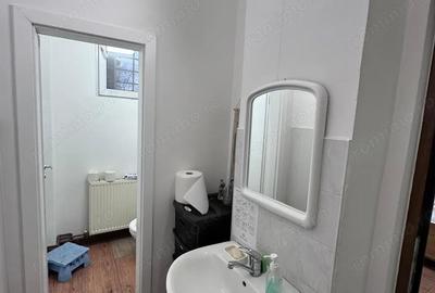 Spațiu comercial, de 81 mp, în Medicină - 1