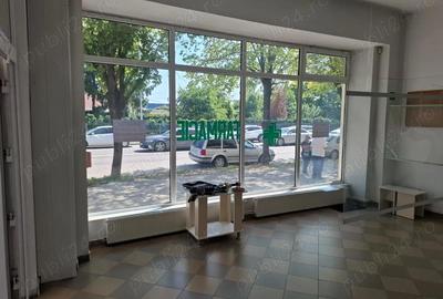 Spațiu comercial, de 91 mp, în Central - 2