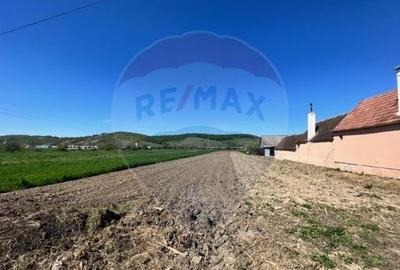 Teren de 1600 mp, în Cristian - 2