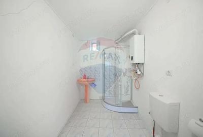 De vanzare casa cu 3 camere ?i teren 3205 mp in Sannicolau Roman - 5