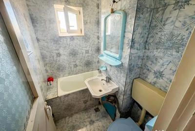 Apartament cu 3 camere semidecomandat în Central - 2