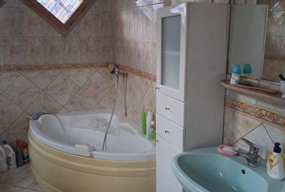 Casă cu 5 camere în Central - 8