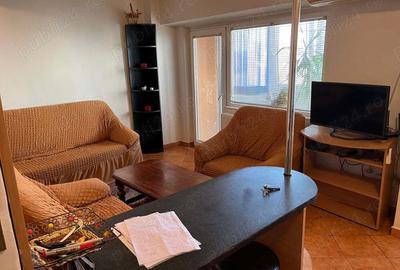 Particular garsoniera decomandata bd. Ion Mihalache intersec?ie Mare?al Averescu - 6
