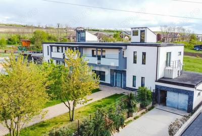 Casă cu Teren 527 Mp în Jucu