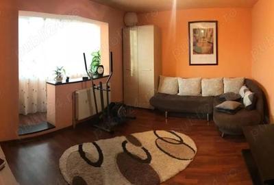 Apartament cu 3 camere decomandat în Cetății - 3